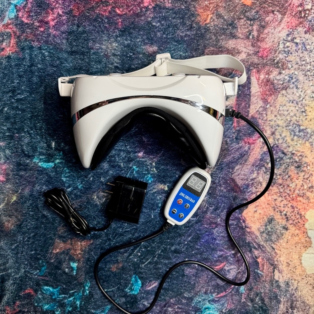 SALE 💥 Cervical Airbag Massager Pillow NWOT